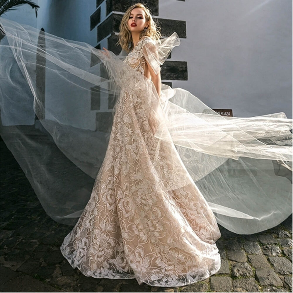 Ρομαντικό Νυφικό Φόρεμα Δαντέλα Α Γραμμής Φούστα Με Διαφάνεια Σε Μπούστο